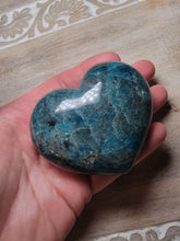Load image into Gallery viewer, Apatite Heart
