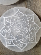 Load image into Gallery viewer, Selenite Charging Disc
