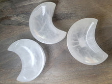 Load image into Gallery viewer, Small Selenite Moon Bowl
