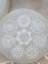 Load image into Gallery viewer, Selenite Charger
