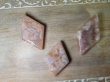 Load image into Gallery viewer, Flower Agate Diamond
