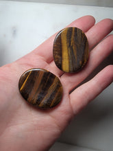 Load image into Gallery viewer, Tigers Eye Fidget Stone
