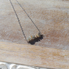 Load image into Gallery viewer, Labradorite Necklace
