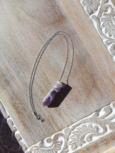 Chevron Amethyst Point Necklace